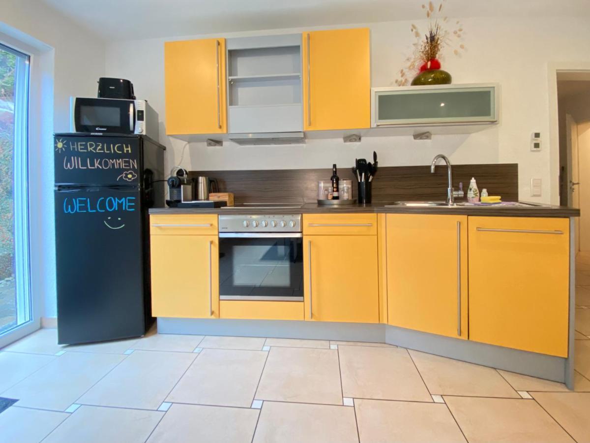2 Zimmer Apartment, 70 Qm, Max 4 Pers, Private Terasse, 2 Parkplaetze, Internet 250 Mbit Gärtringen Exterior photo